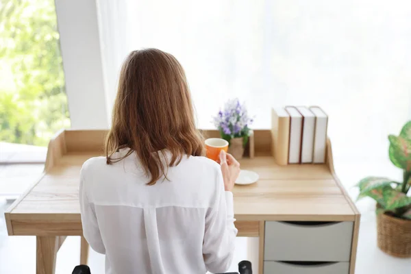 Menikmati Hari dengan Fokus yang Lebih Lembut